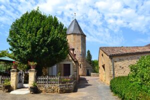 medieval village, medieval church, dordogne-890126.jpg